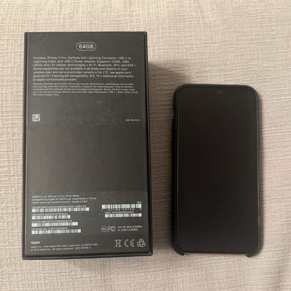 IPhone 11 Pro 64g Unlocked - Picture 4 of 8